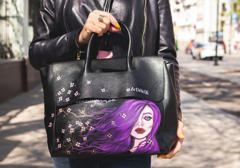 What handbags will work well for everyday use?