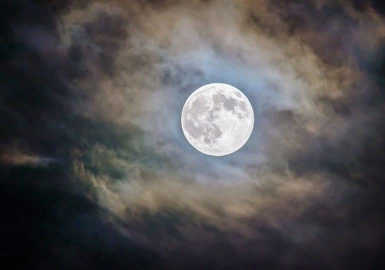Does the moon really affect our health?